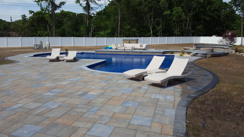 Pool patio with XL pavers